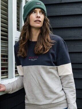 MUSTO Colorblock Crewneck Sweater in Navy, Light Gray & White